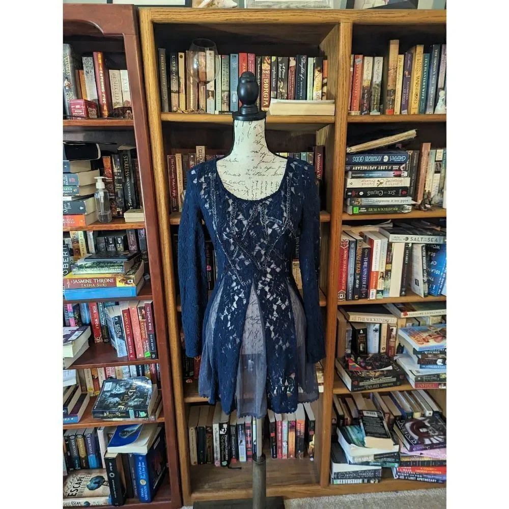 Free people blue lace chiffon and beaded mini dress scoop neck long sleeve xs